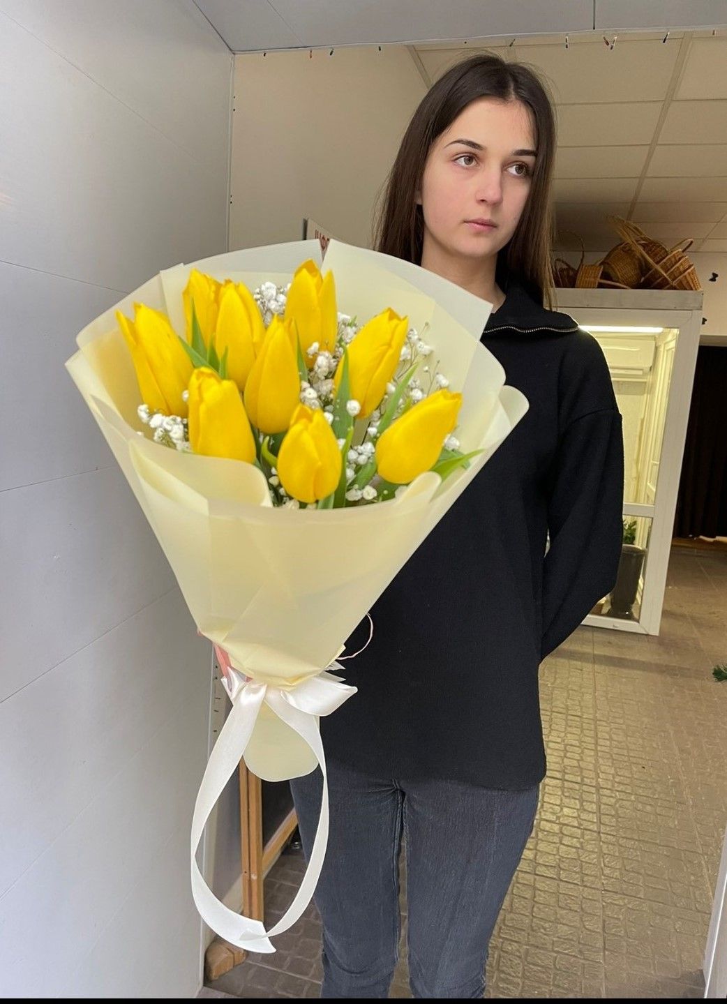 Букет  желтых тюльпанов